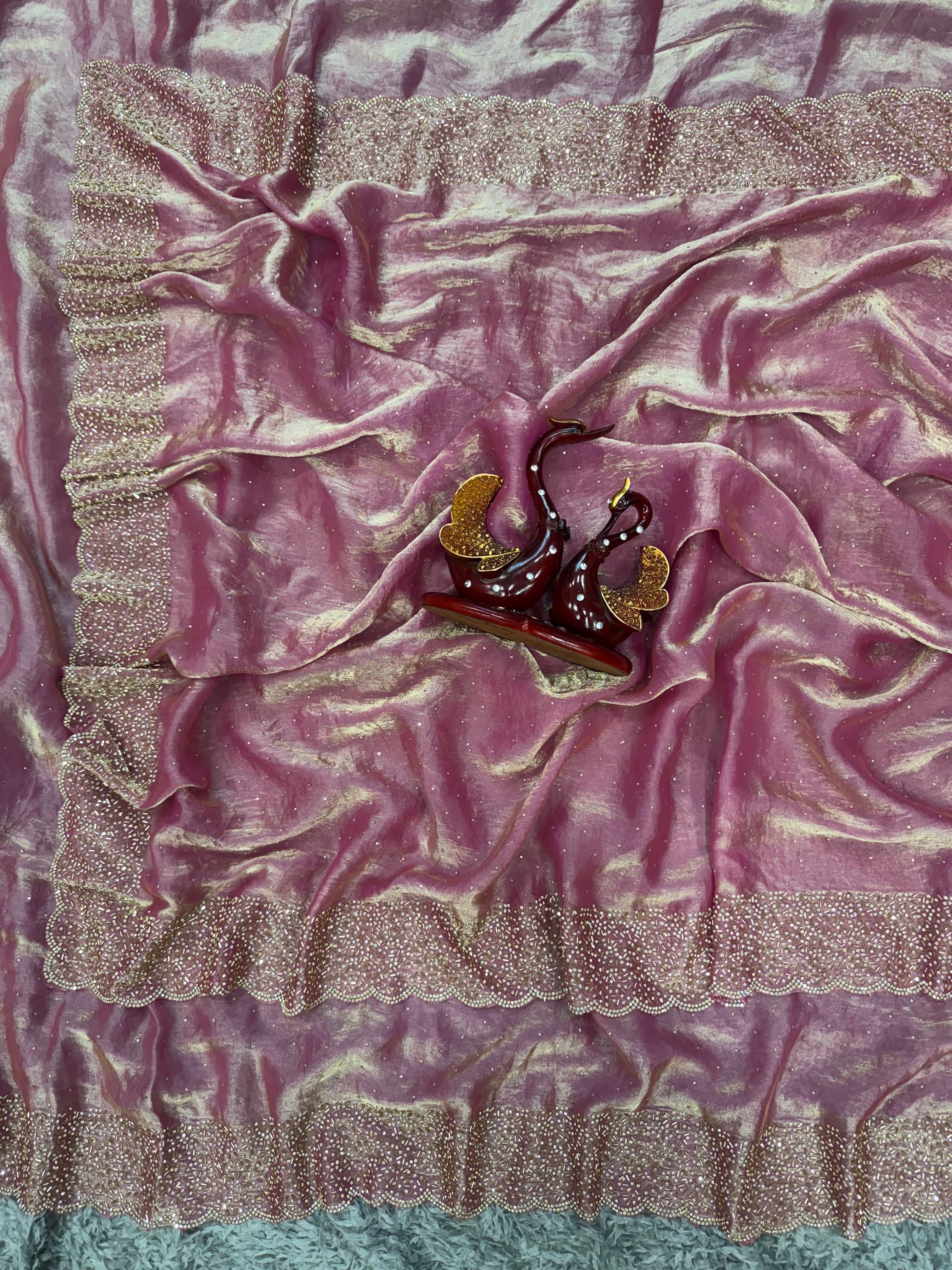 Aashvi shimmer Saree